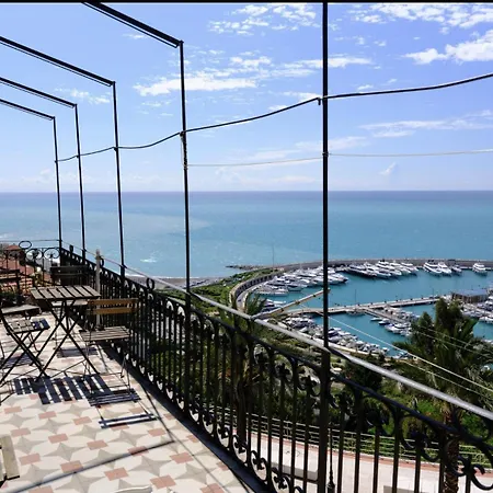Lägenhet Casa Molinari - Beautiful Old Town With Panoramic Sea Views Ventimiglia