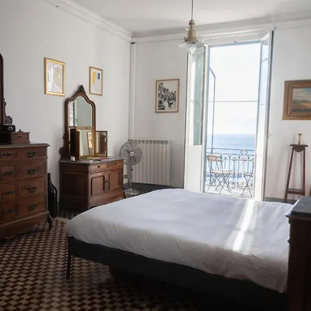 アパート Casa Molinari - Beautiful Old Town With Panoramic Sea Views ヴェンティミーリア